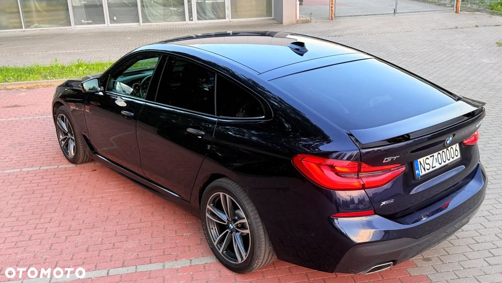 BMW 6GT - 6