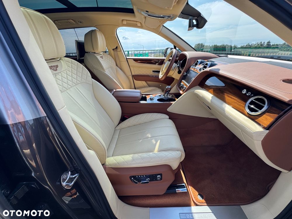 Bentley Bentayga W12 - 11