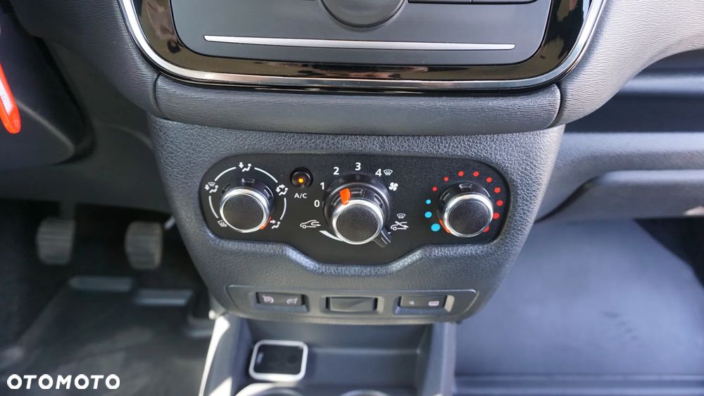 Dacia Lodgy 1.5 Blue dCi Laureate S&S EU6d - 20