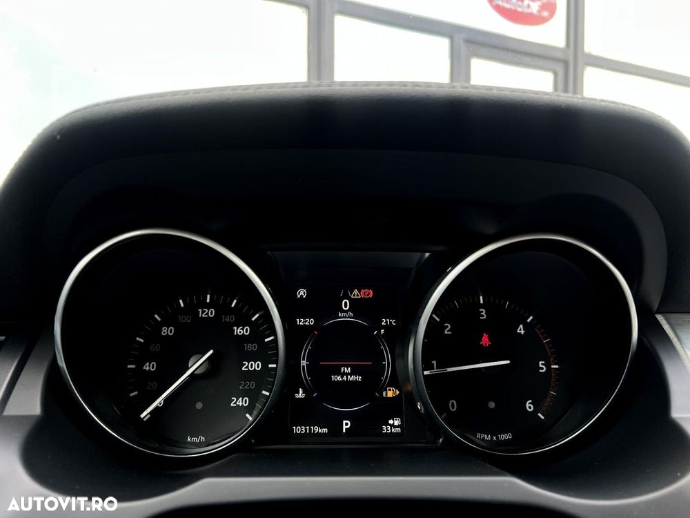 Land Rover Range Rover Evoque - 26