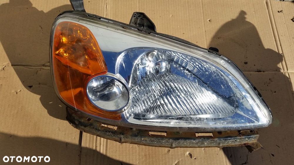 HONDA CIVIC VII COUPE SEDAN LAMPA PRZÓD PRAWA EU - 2