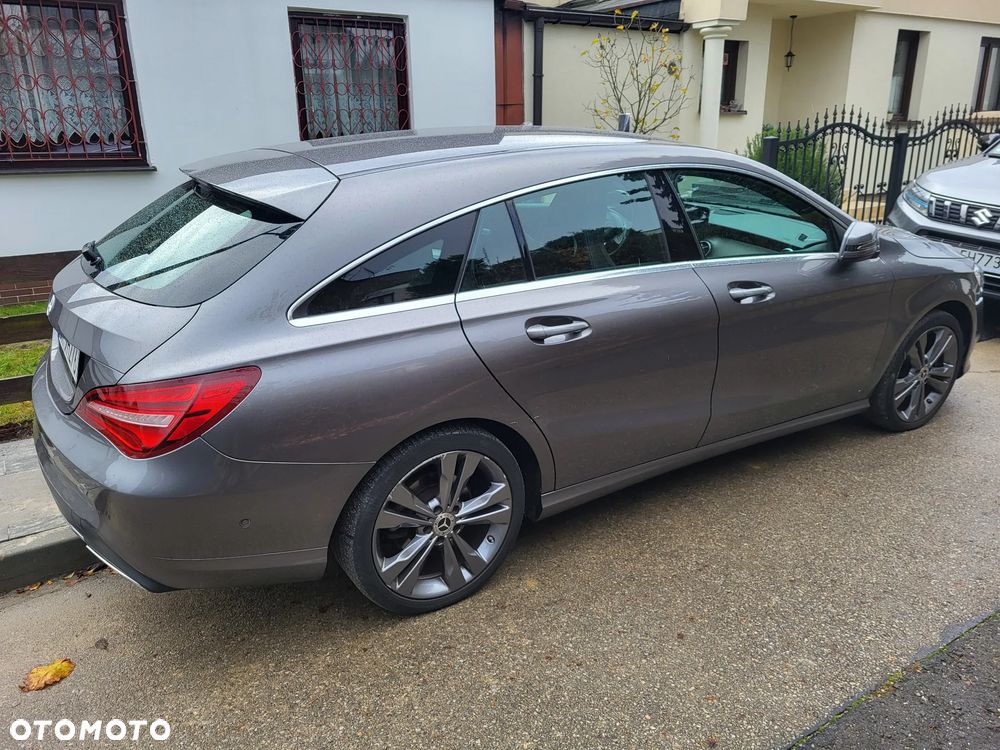 Mercedes-Benz CLA 180 UrbanStyle Edition - 4