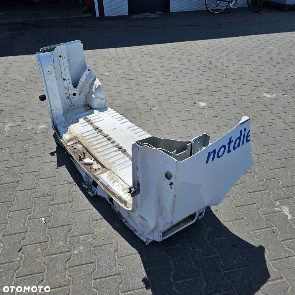 VW T5 T6 KRÓTKI ćwiartka pas poszycie tył - 2