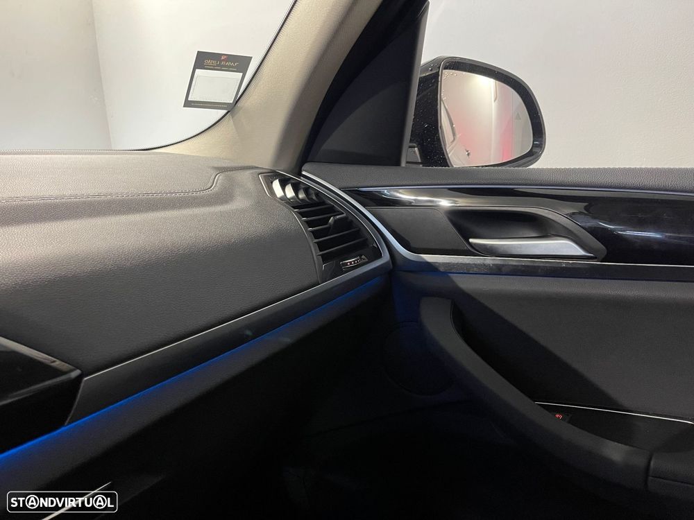 BMW iX3 Inspiring - 29