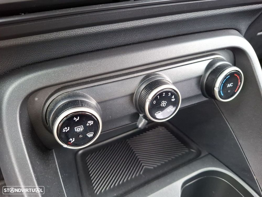 Citroën C3 1.2 PureTech Max - 21