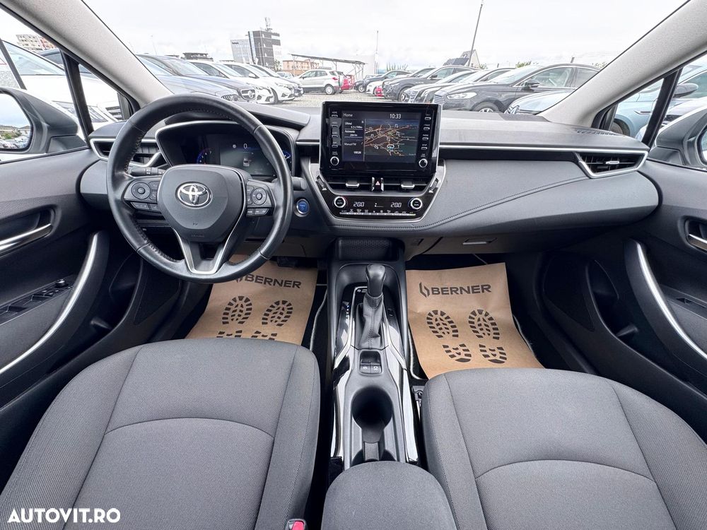 Toyota Corolla 1.8 HSD Dynamic - 12