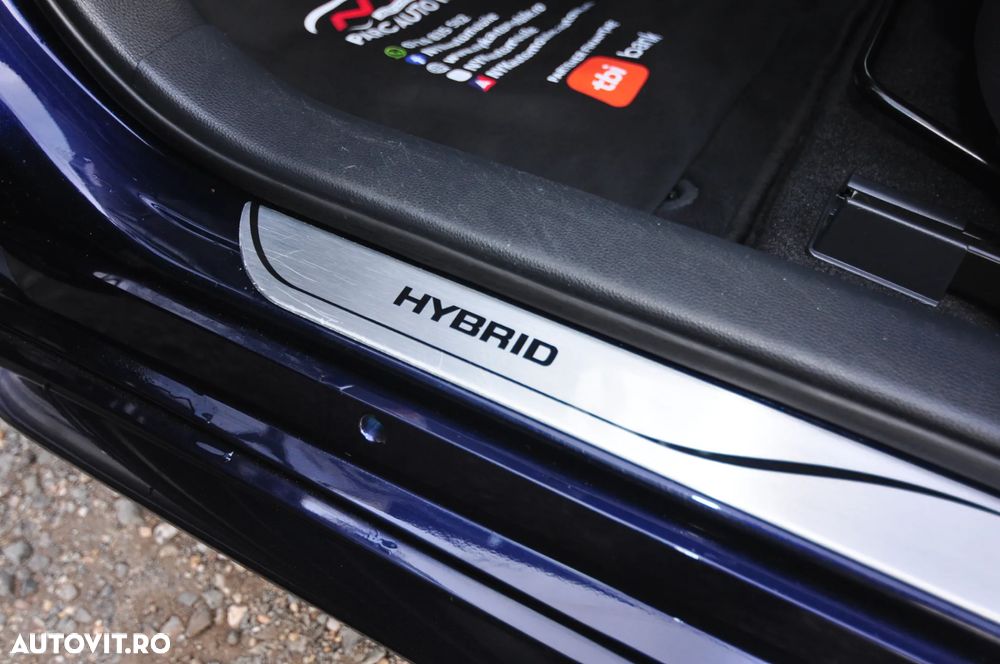 Toyota Corolla 1.8 Hybrid Touring Sports Business Edition - 17