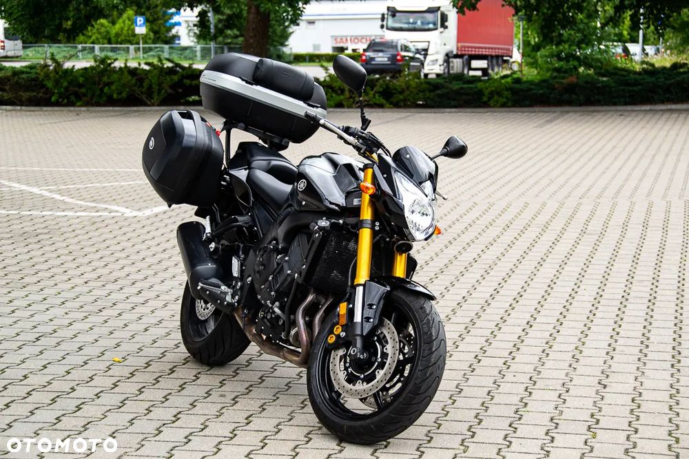 Yamaha FZ8 - 1