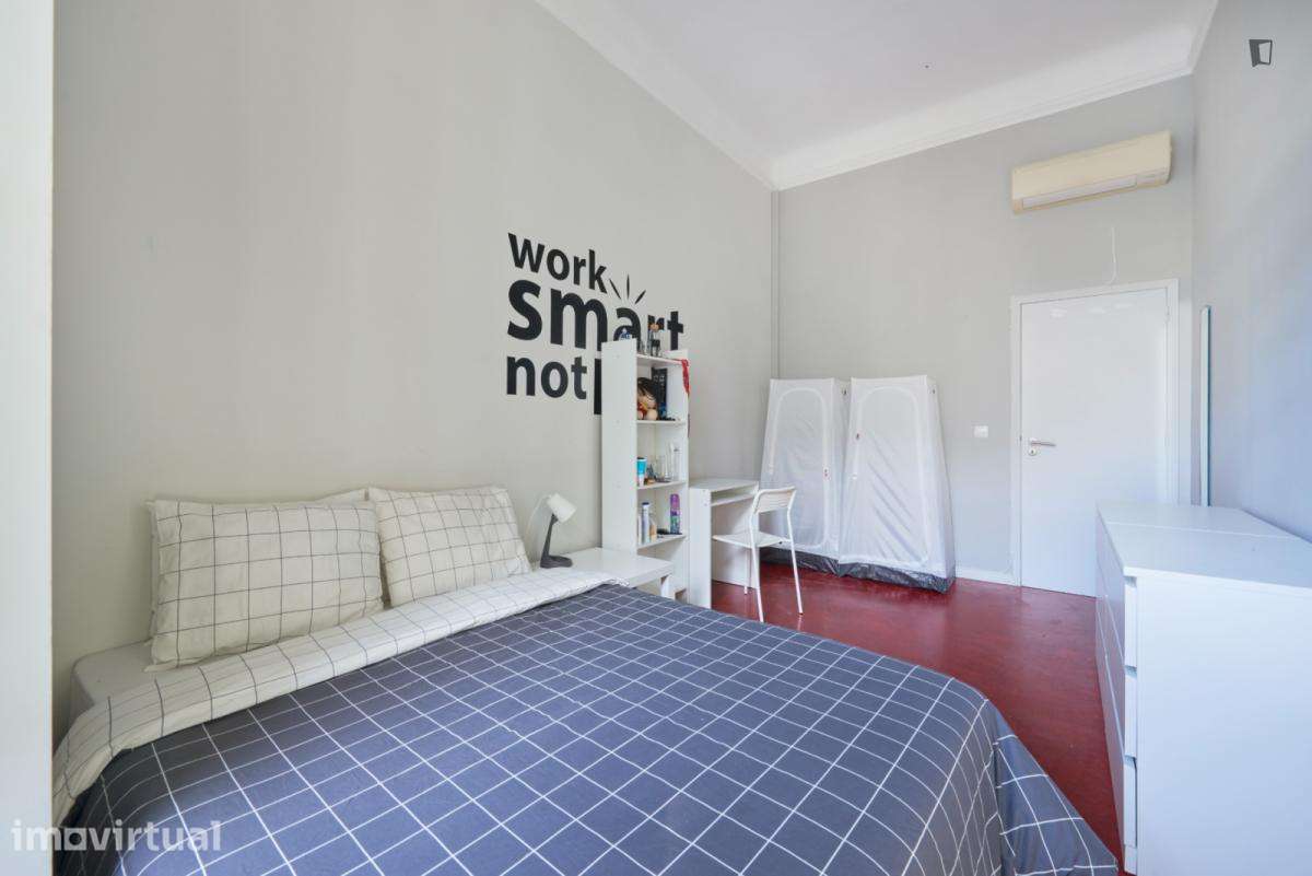 Quarto - localizado em Entrecampos Lisbon - Grande imagem: 3/12