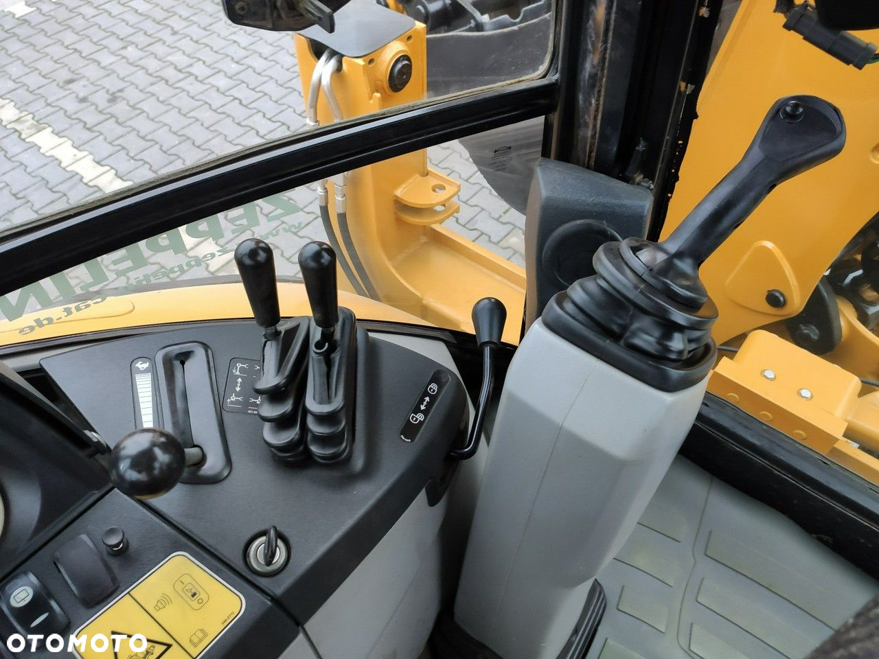 Caterpillar 444E Premier Sterowanie na Joystickach FULL OPCJA - 6