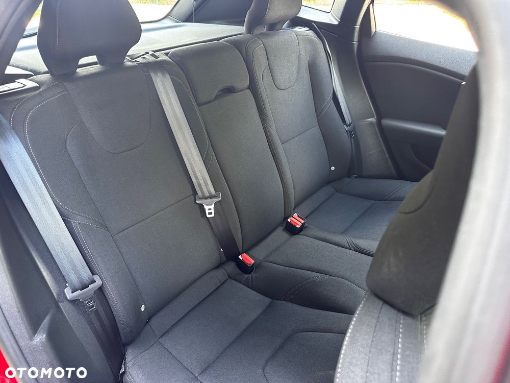 Volvo V40 D2 Momentum - 23