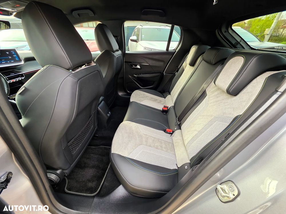 Peugeot 208 PureTech 130 EAT8 GT - 18