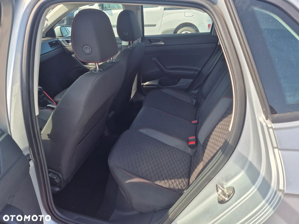 Volkswagen Polo - 9