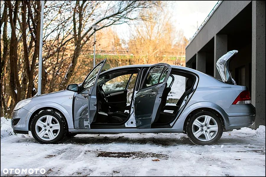 Opel Astra - 16