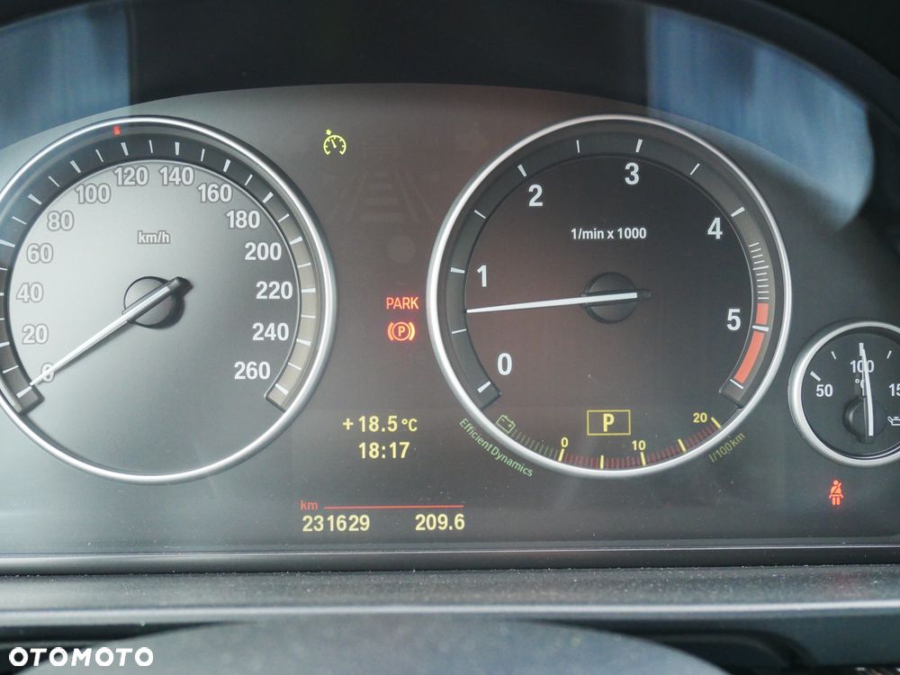 BMW Seria 5 - 33
