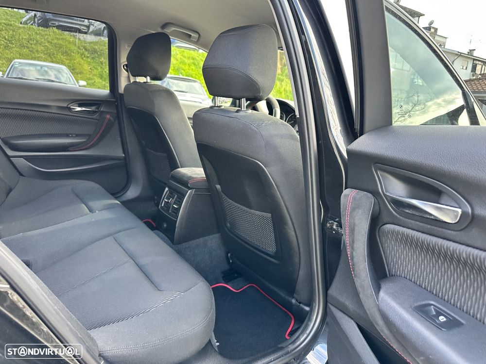 BMW 116 d Pack M - 36