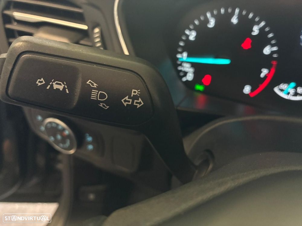 Ford Focus 1.0 EcoBoost Titanium - 22