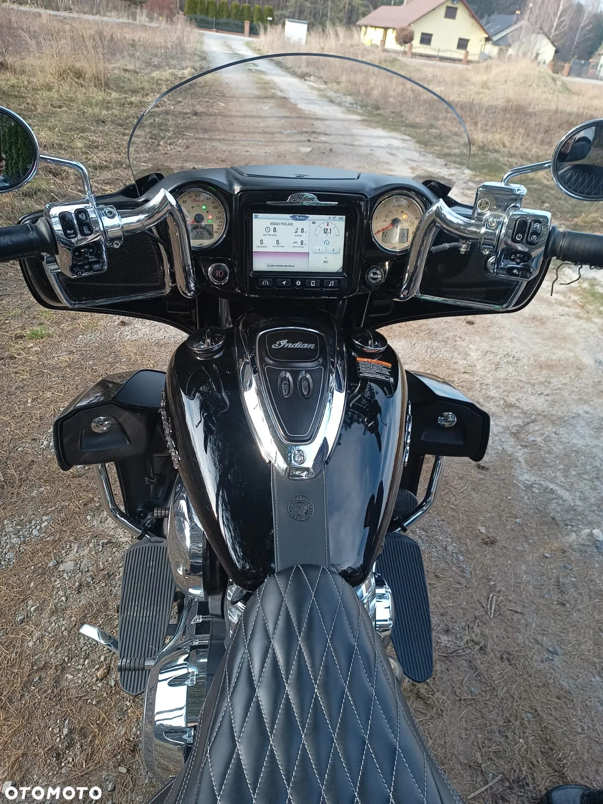 Indian Roadmaster - 10