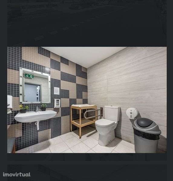 Prédio a venda com negócio e duas moradias. - Grande imagem: 4/12