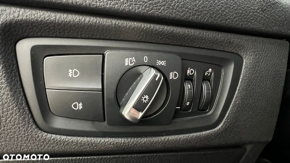 BMW Seria 1 116i Sport Line - 18