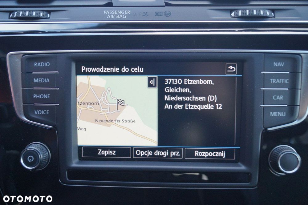 Volkswagen Touran - 23