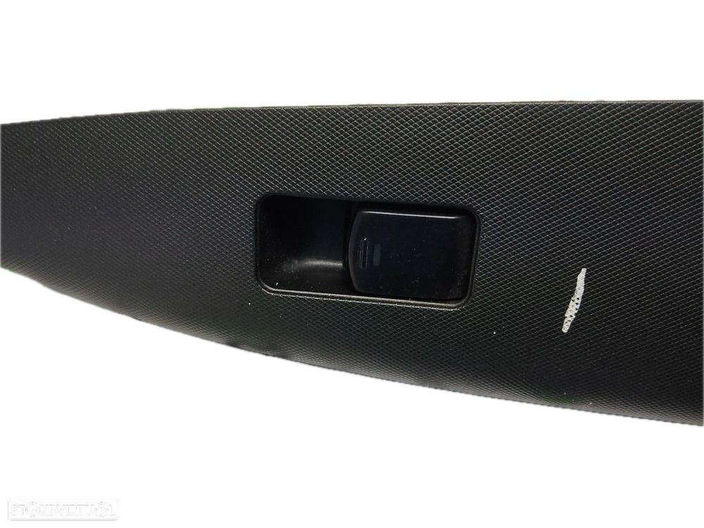 Botão / Botões / Comutador Vidro Dto Nissan Note (E11, Ne11) - 4