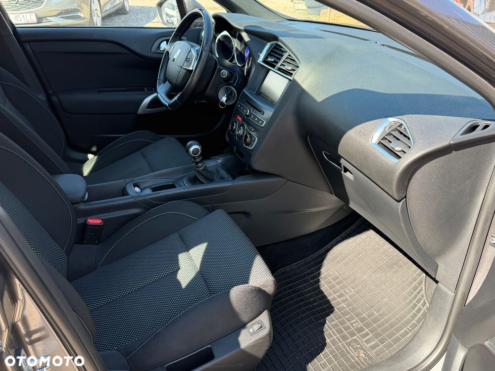 DS Automobiles DS 4 - 6