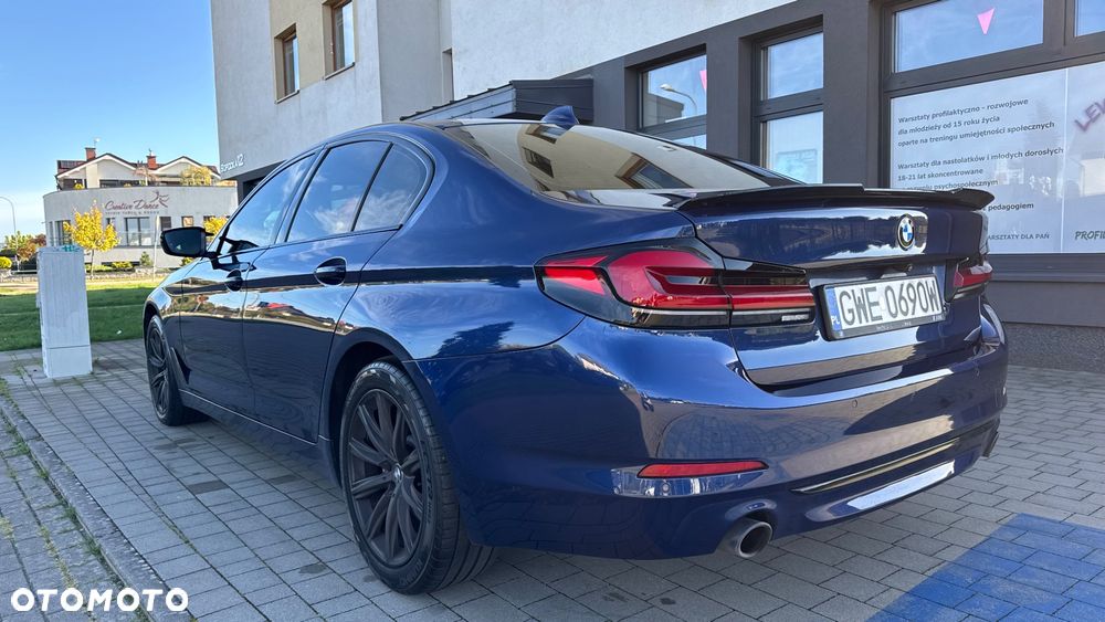 BMW Seria 5 520d xDrive Sport Line sport - 8