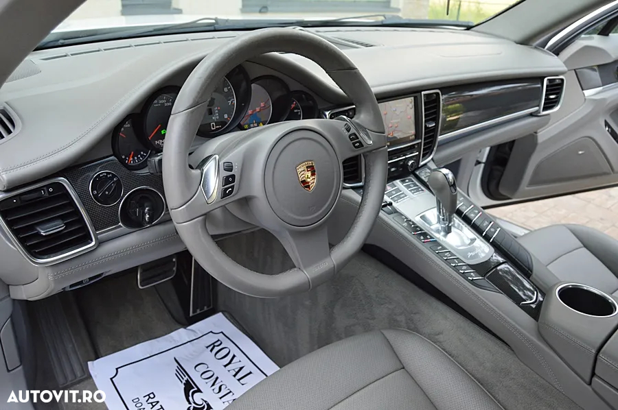 Porsche Panamera 4S PDK - 8