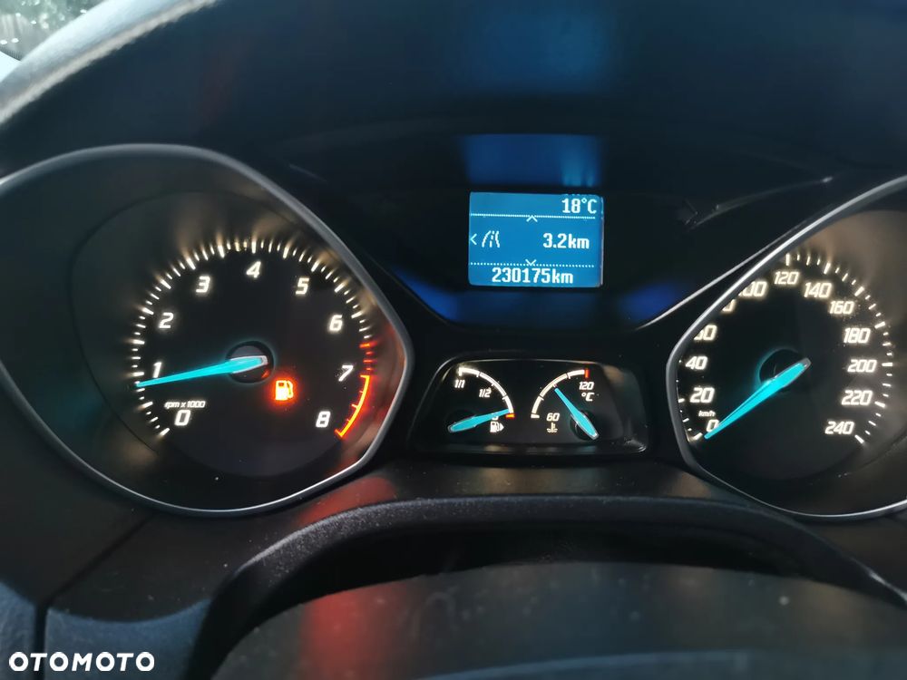 Ford Focus 1.6 Trend - 19