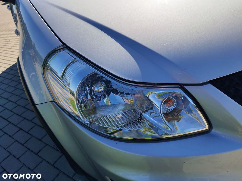 Suzuki SX4 - 12