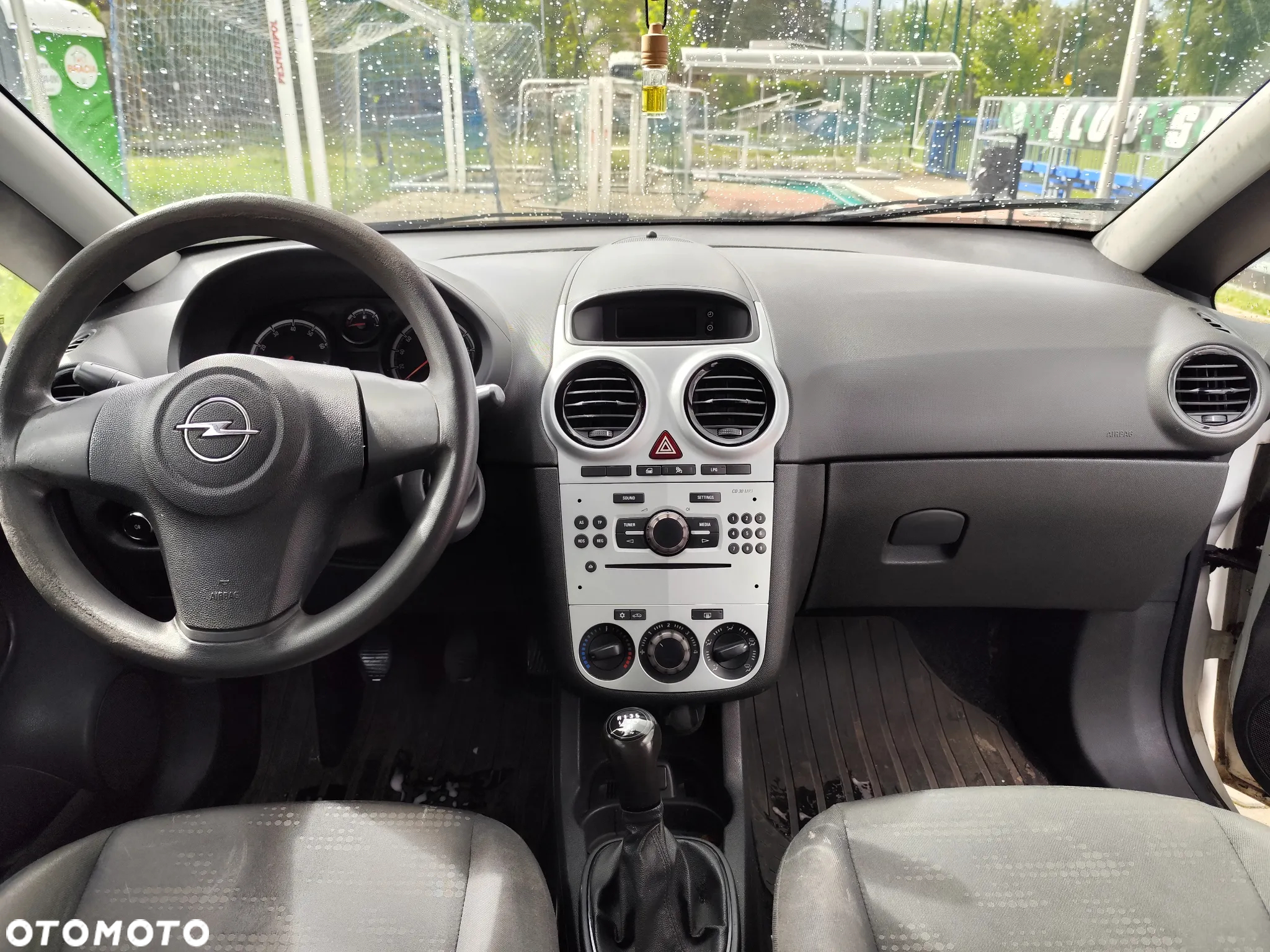 Opel Corsa 1.2 16V Enjoy - 29