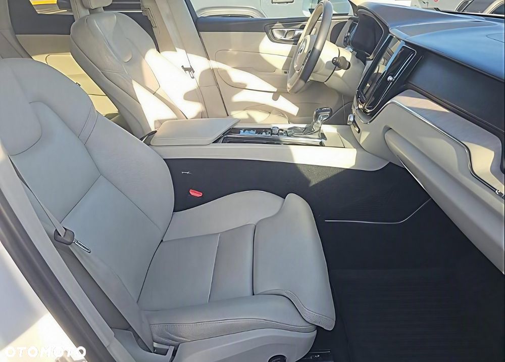 Volvo XC 60 - 10