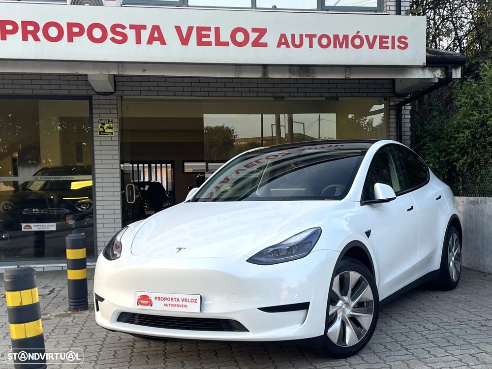 Tesla Model Y RWD - 2