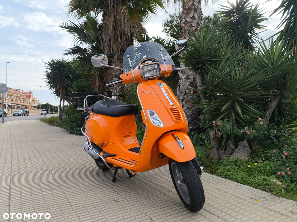 Piaggio Vespa - 9