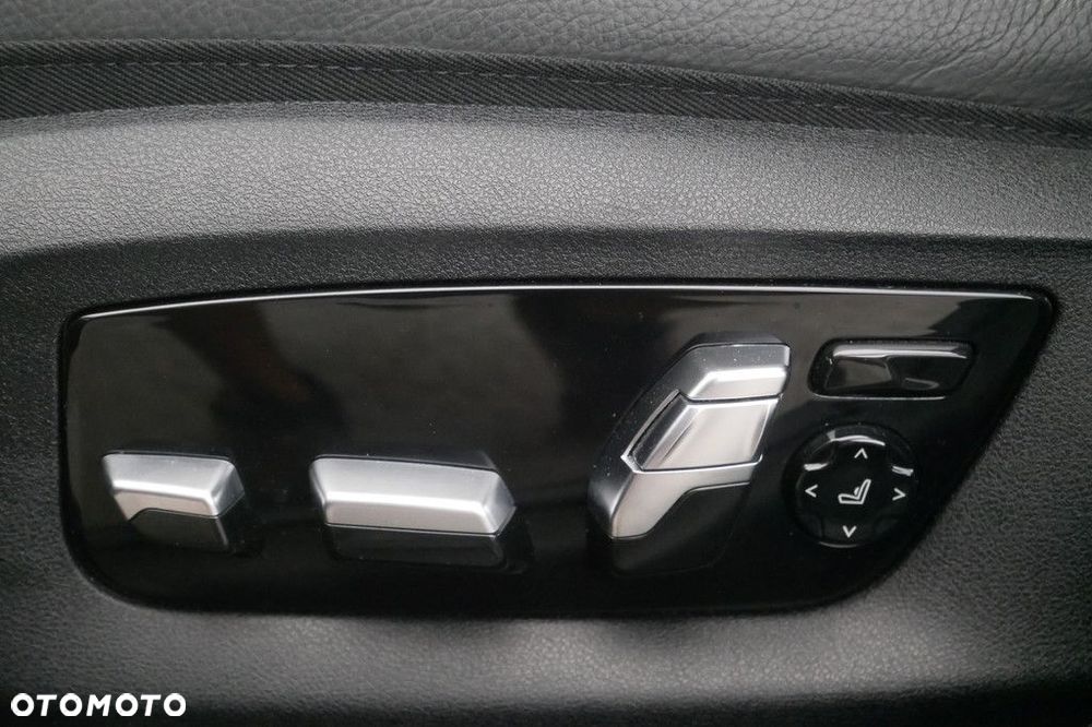 BMW Seria 5 - 34