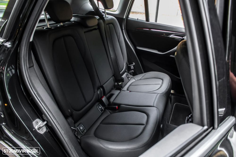 BMW X1 16 d sDrive xLine - 32