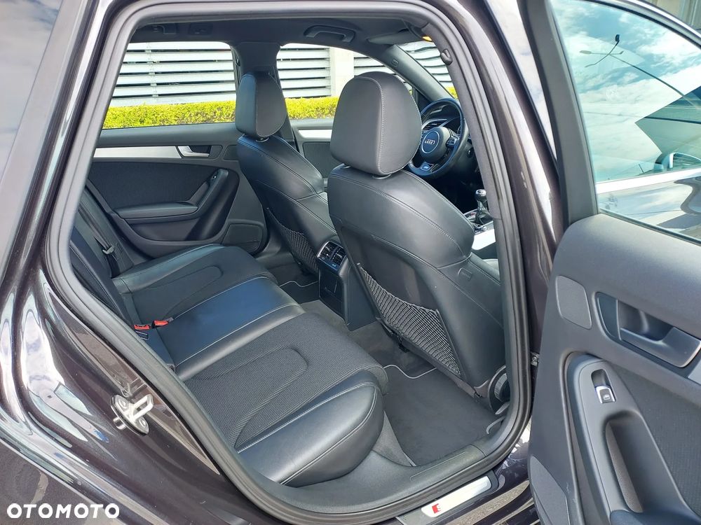 Audi A4 Avant 2.0 TDI DPF quattro S line Sportpaket - 20