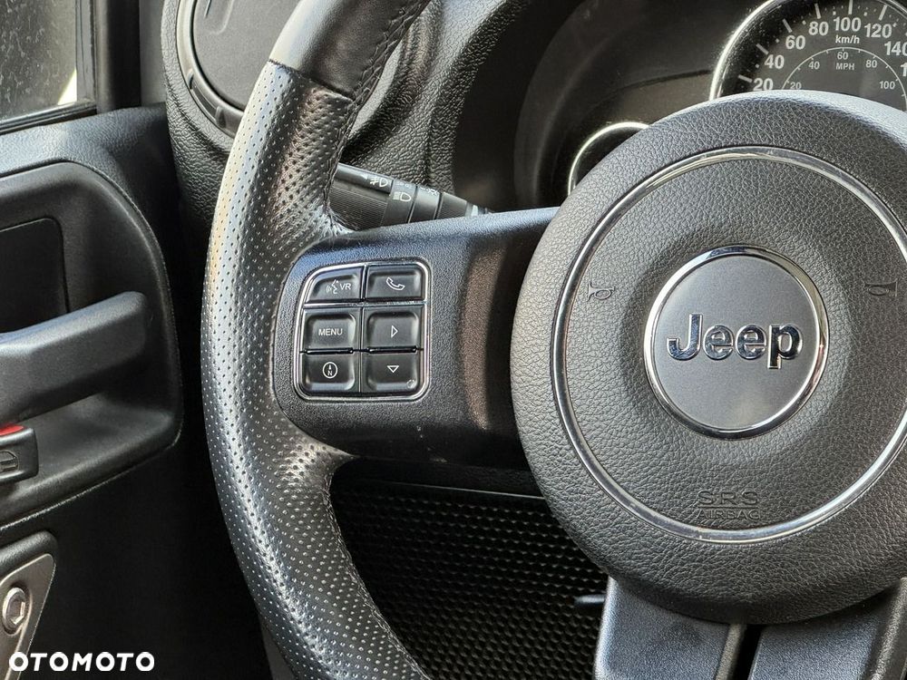 Jeep Wrangler - 34
