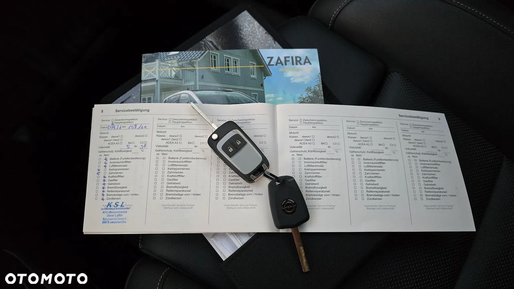 Opel Zafira - 32