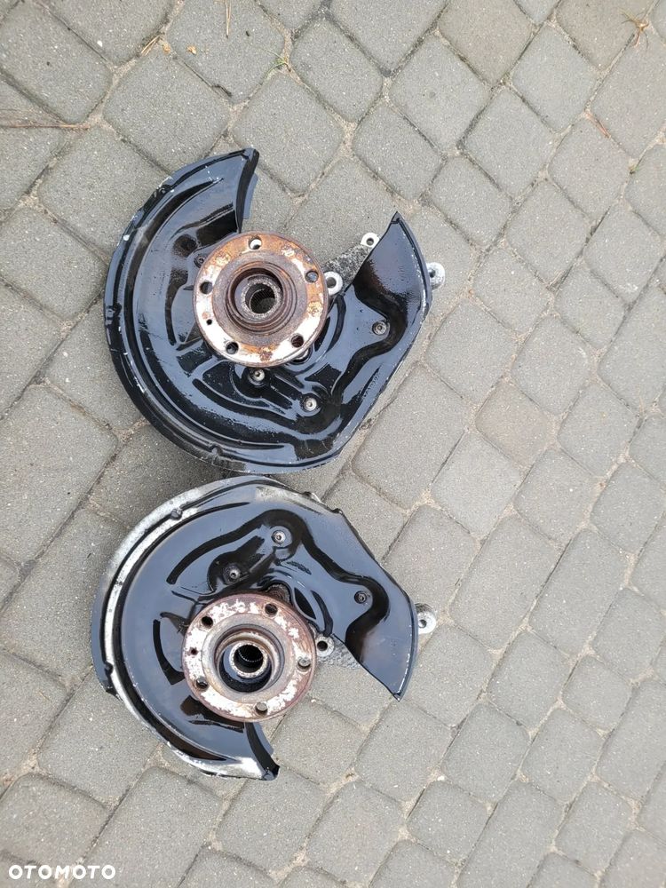 AUDI VW SEAT SKODA PIASTA KOŁA TYŁ PRAWA LEWA 4X4 3C0505436G 3C0505435G - 1