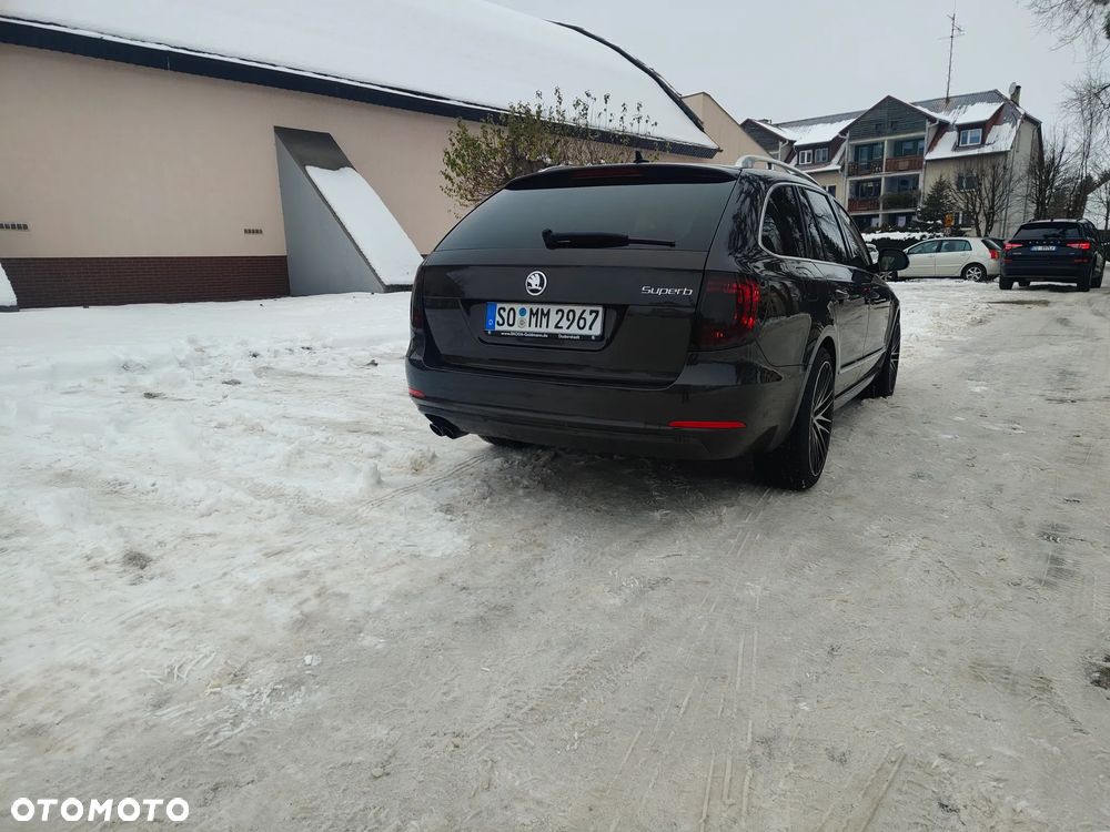 Skoda Superb 2.0 TDI DSG Exclusive - 23
