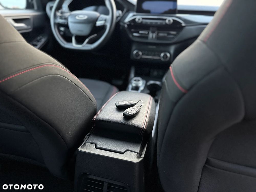 Ford Kuga 2.5 Duratec FHEV ST-LINE - 30