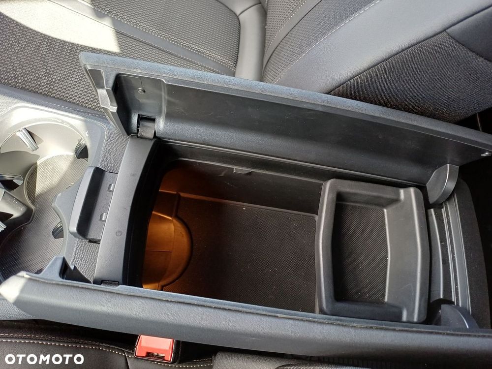 Peugeot 5008 1.2 PureTech GT S&S EAT8 - 32