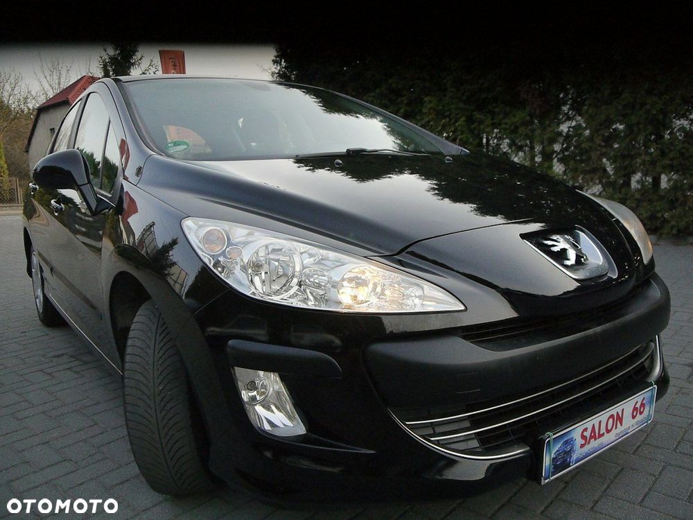 Peugeot 308 - 8