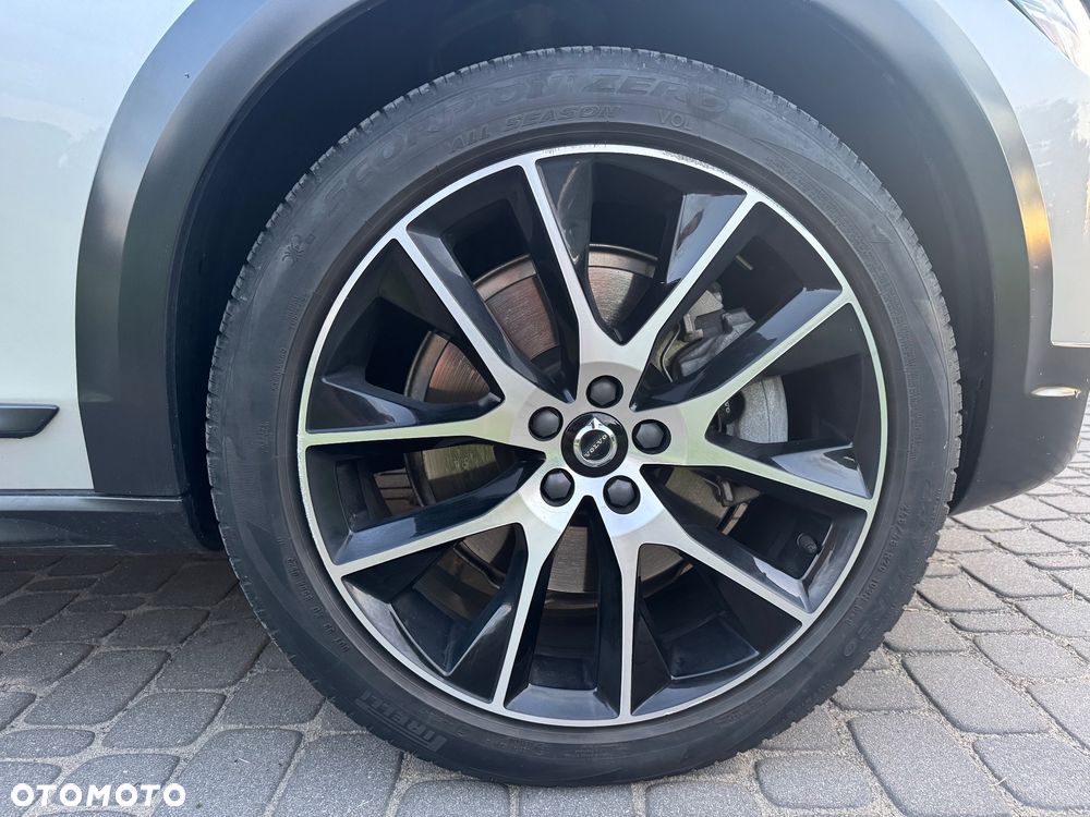 Volvo V90 Cross Country T6 AWD - 37
