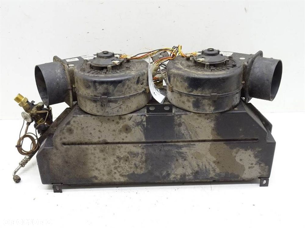 NAGRZEWNICA PAROWNIK KLIMATYZACJI - 521.00 PLN - IVECO DAILY III Autobus 1999 - 2006 40 C 17, 50 C - 1