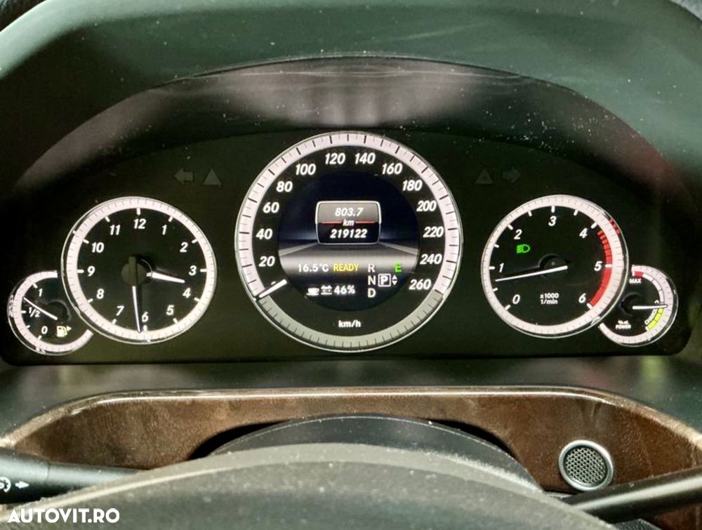 Mercedes-Benz E 300 BlueTEC HYBRID 7G-TRONIC Elegance - 8