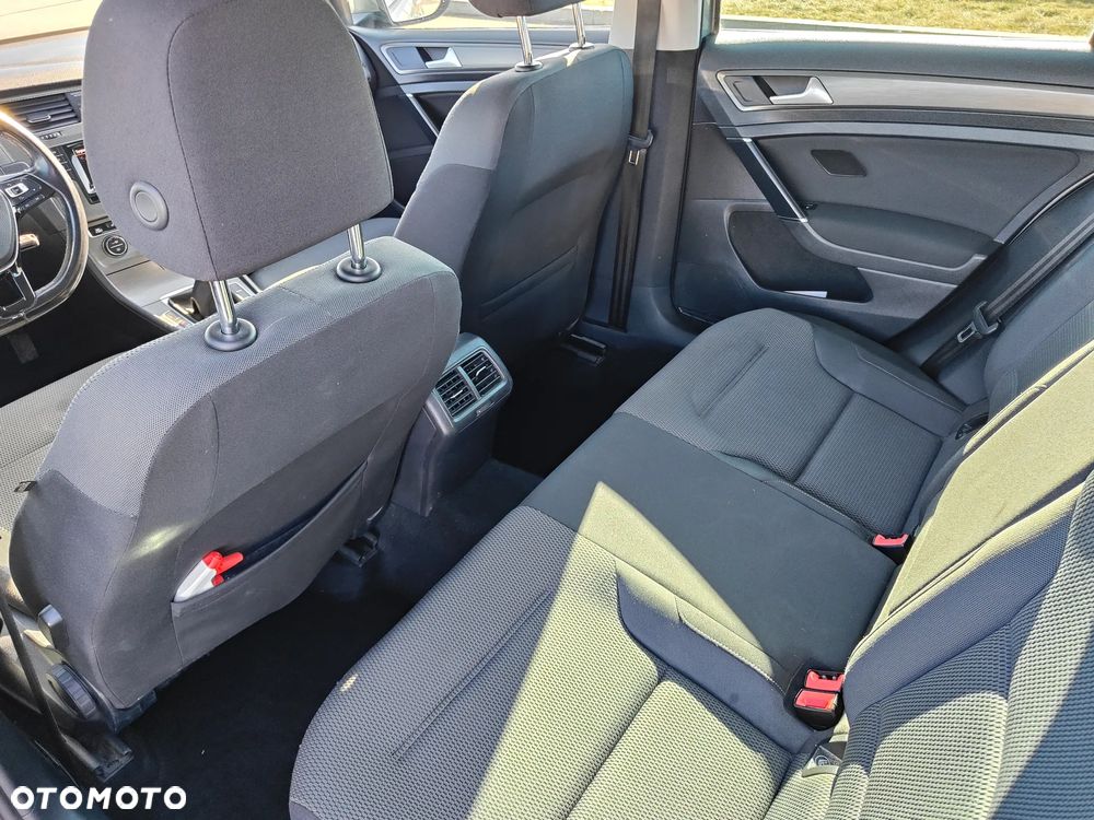 Volkswagen Golf 1.6 TDI Highline - 14