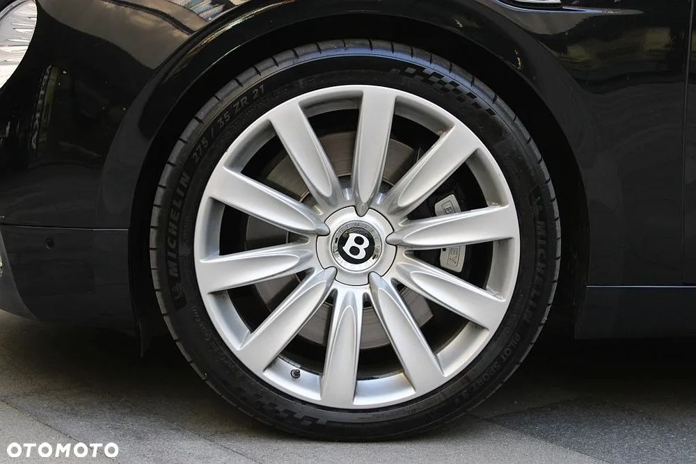 Bentley Flying Spur W12 - 10